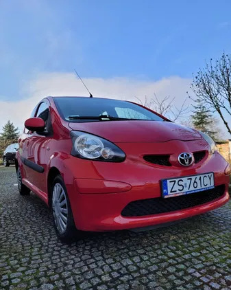 szczecin Toyota Aygo cena 9900 przebieg: 128000, rok produkcji 2006 z Szczecin